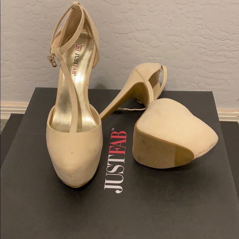 Platform heels - Picture 2 of 2
